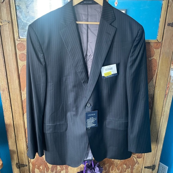 Grey sports coat, size 44R, smoke free and pet free home. - Picture 4 of 4
